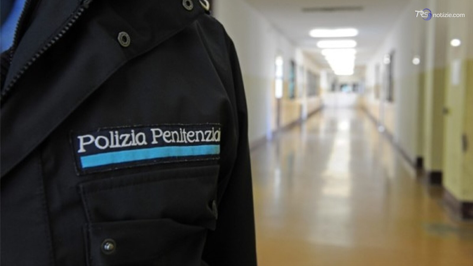 Due agenti aggrediti dentro il carcere di Cavadonna