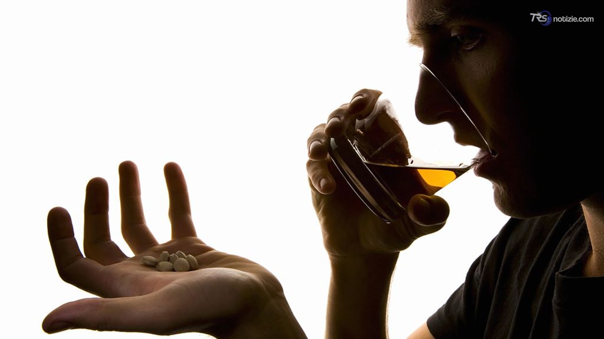 Pillola del sesso, l'alert da maxi-studio: "Possibile aumento rischio glaucoma"