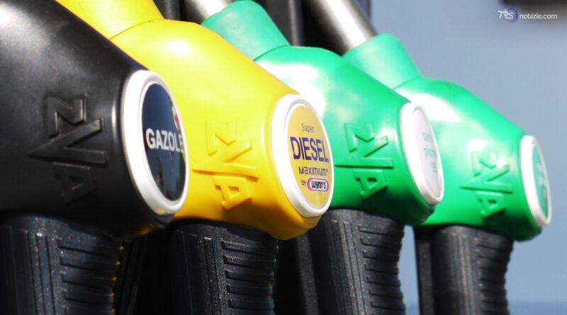 Non si ferma l'aumento dei prezzi per il carburante