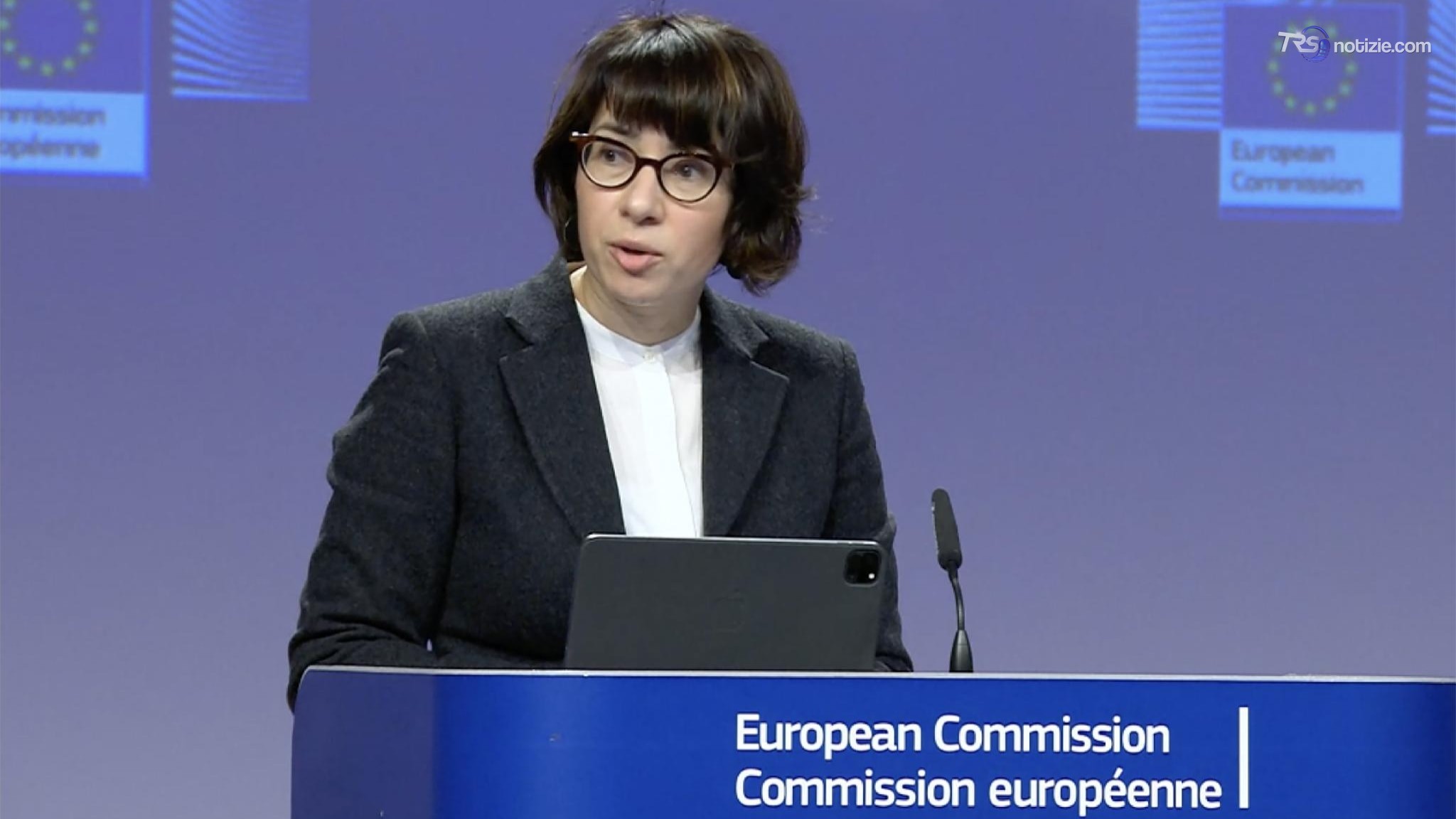 L'UE sugli extraprofitti delle compagnie petrolifere: "Gli Stati membri possono già agire da soli"