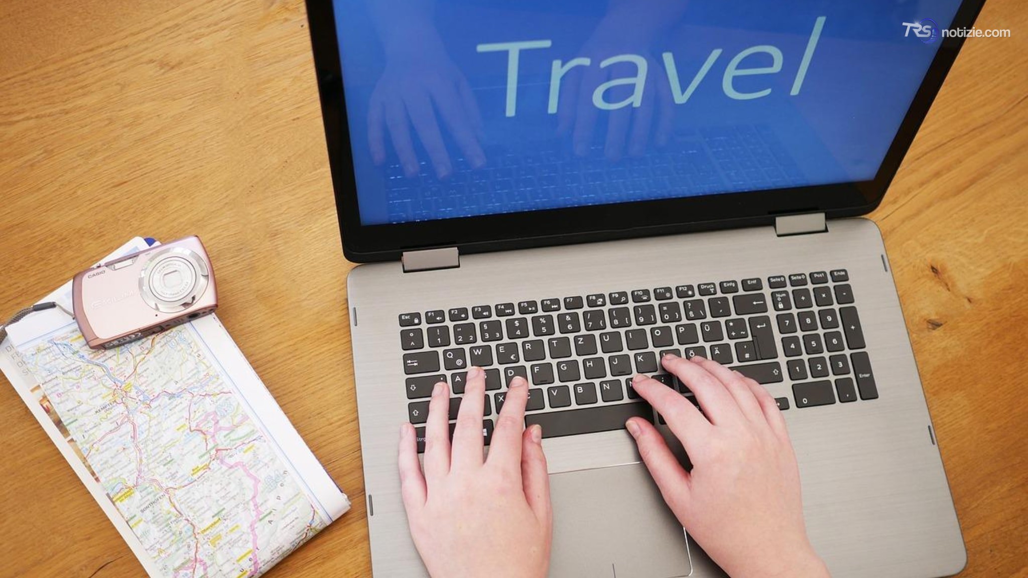 La vacanza si prenota on line? Occhio alle truffe: i consigli della polizia e di Airbnb
