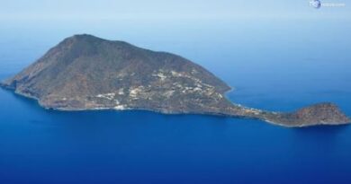 Sbarcati 17 migranti a Filicudi