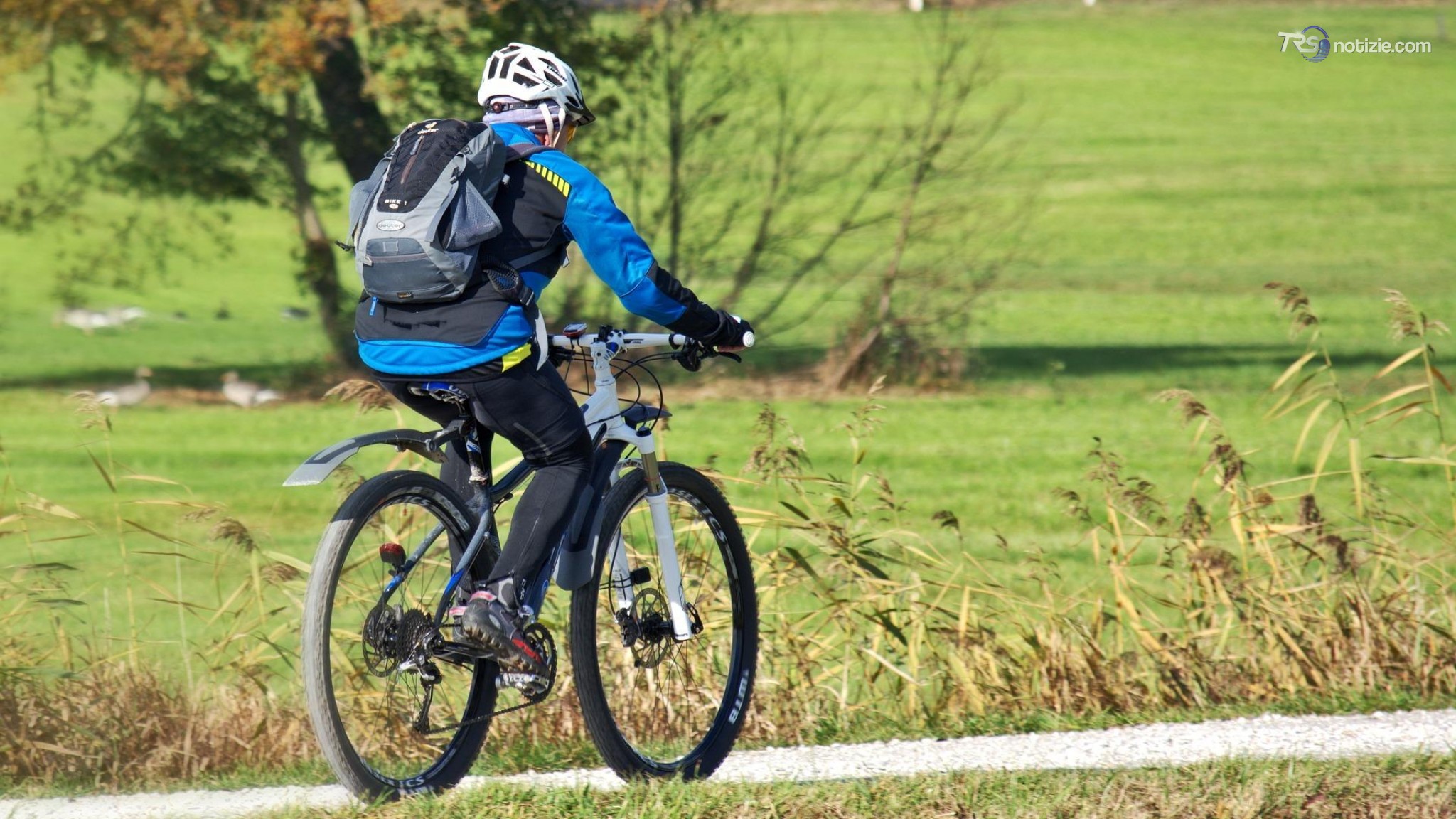 Bicicletta, gli itinerari più belli su e giù per l’Italia. Il Friuli vince l’Oscar