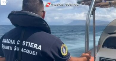 Cadavere recuperato in mare nel messinese