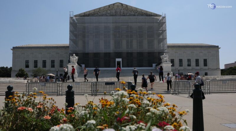 La Corte Suprema Usa sblocca l'ordine esecutivo di Trump che limita il voto per corrispondenza