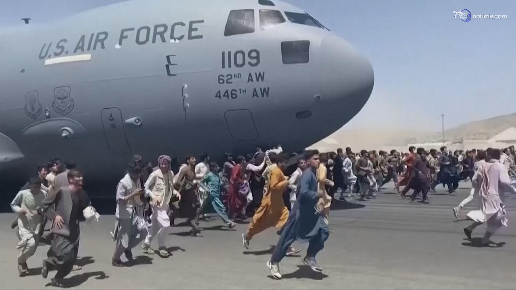 Cinque anni dal ritorno dei Talebani: l’Afghanistan ha cancellato le donne, solo il 7% lavora