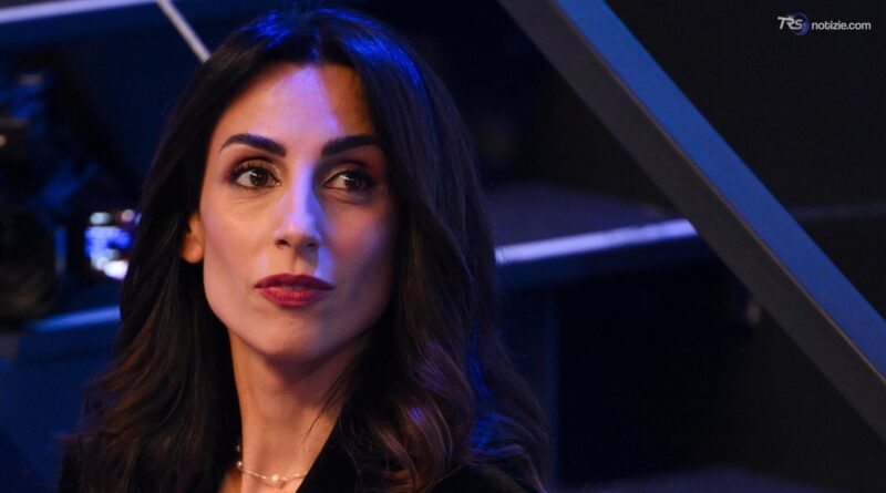 Sanremo 2026. È il giorno di Giorgia Cardinaletti, co-conduttrice, dopo l'invito di Conti in diretta