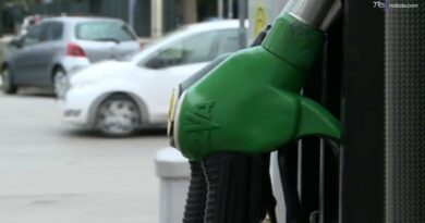 Il gasolio oltre i 2 euro mette in crisi il turismo: 5% di presenze in meno