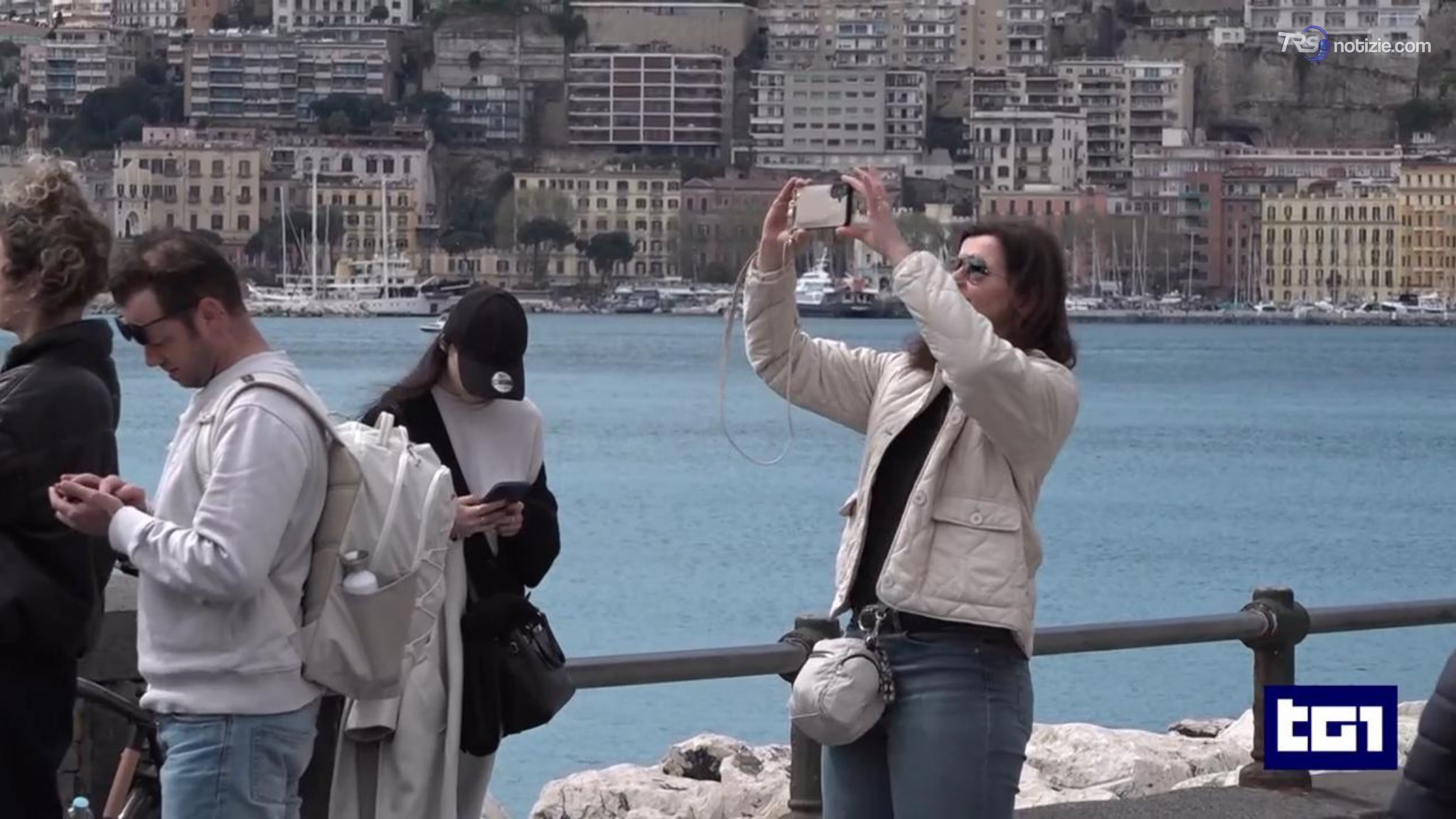 Pasqua, l'ombra della guerra sulle vacanze: pochi giorni e poco estero