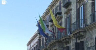 Schifani-bis, Musumeci frena. Cateno De Luca: "Pronto alle primarie sia a destra che a sinistra"