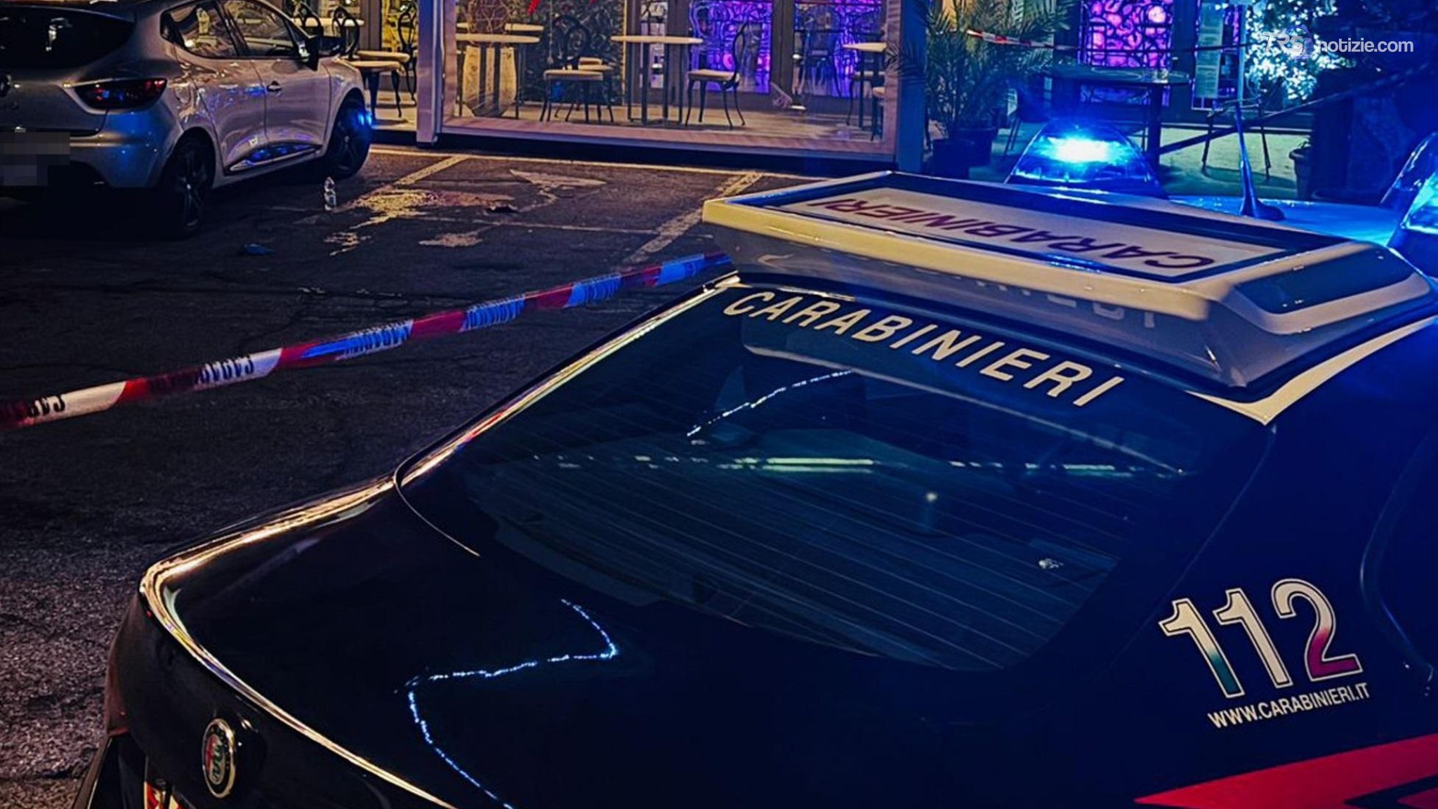 Donna morta in casa con ferite da coltello, giallo a Parma