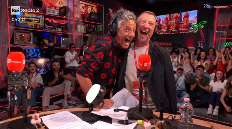 "Voglio superare i muri enormi della Rai", canta Amadeus da Fiorello a 'La Pennicanza'