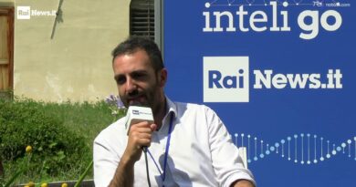 "La tecnologia ci obbliga a ripensare chi siamo"