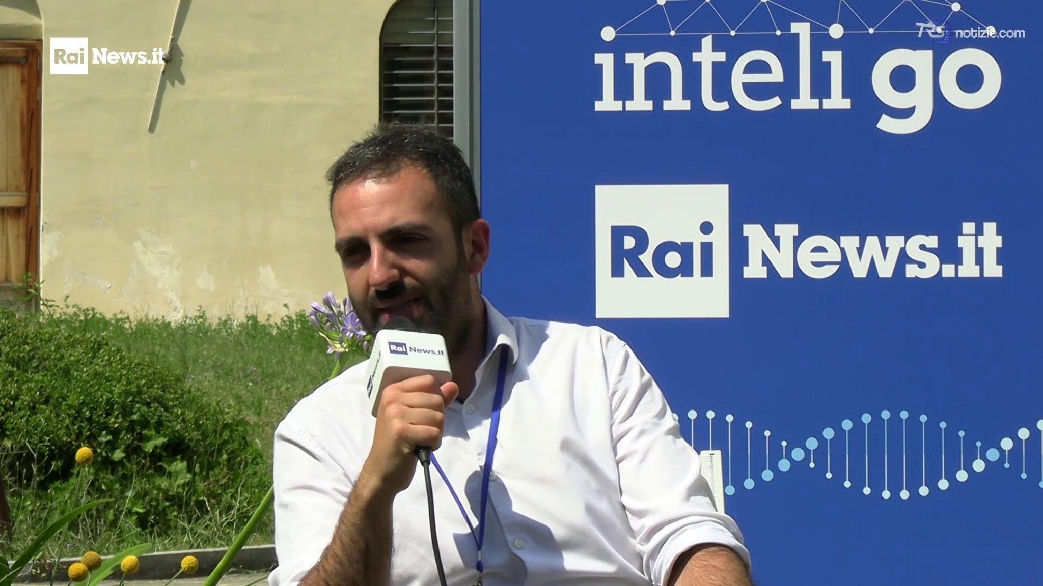 "La tecnologia ci obbliga a ripensare chi siamo"