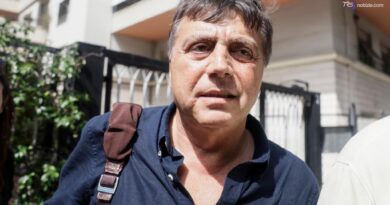 Negati i domiciliari a Valter Lavitola