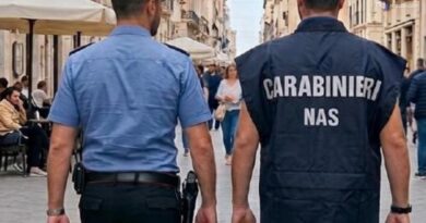 Alimenti scaduti e locali sporchi, controlli del Nas a Palermo