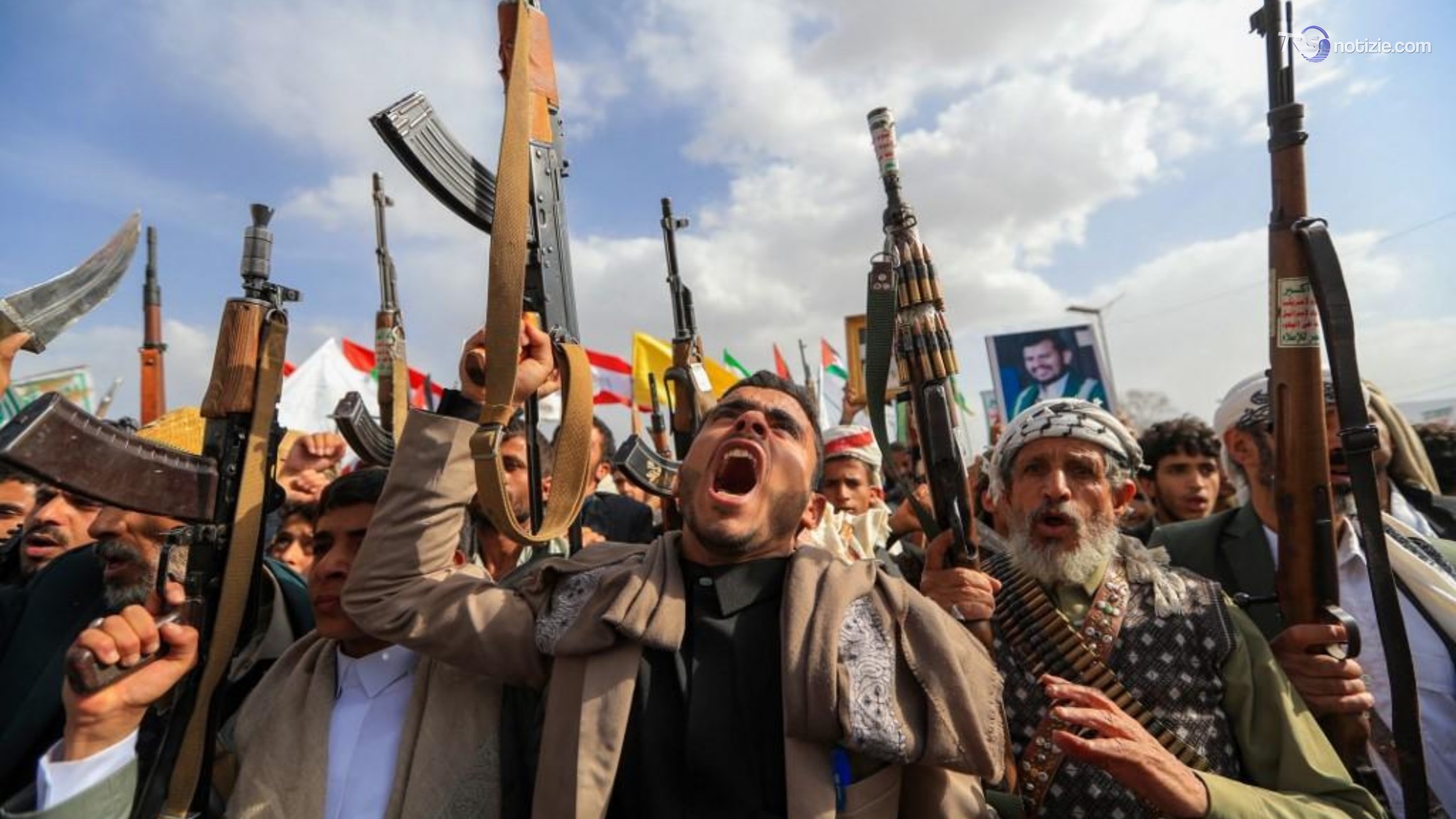 Houthi: colpita altra petroliera saudita