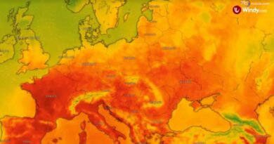 Meteo, nessuna tregua: caldo e afa e allerta fino a dopo ferragosto, domenica temporali al Nord