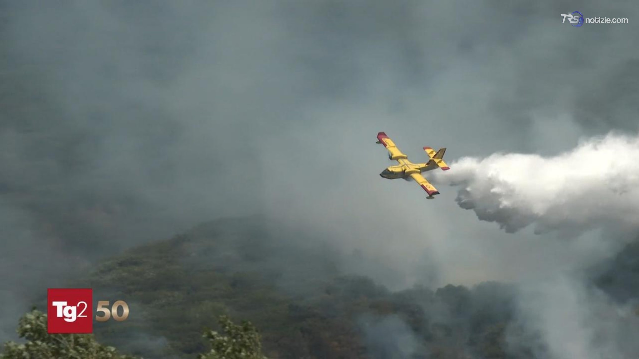 Terza ondata di caldo fino a sabato, allarme incendi e bollini rossi in 4 città
