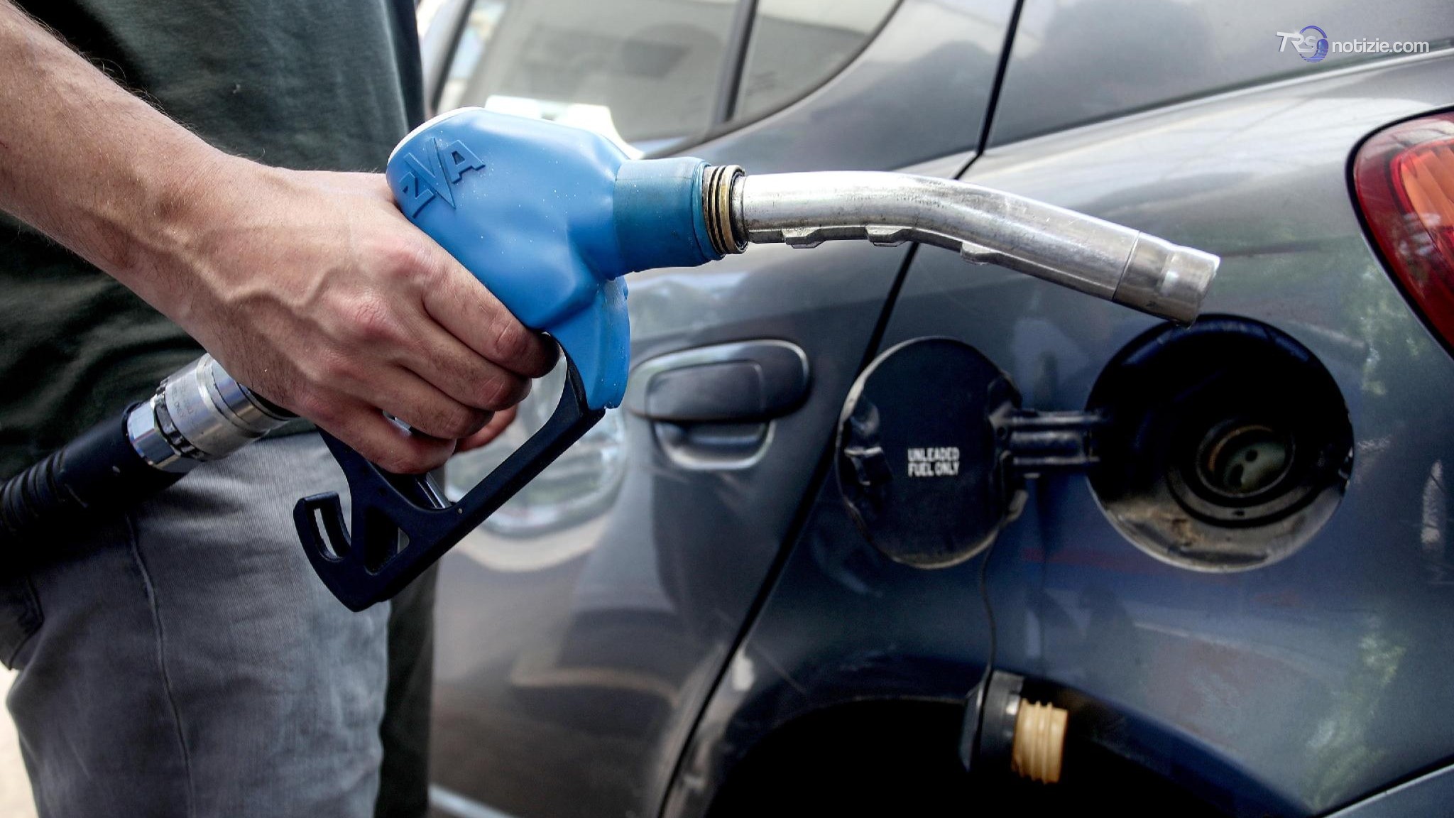Altri due giorni di sconto sul gasolio, 17 cent in meno fino al 26 agosto