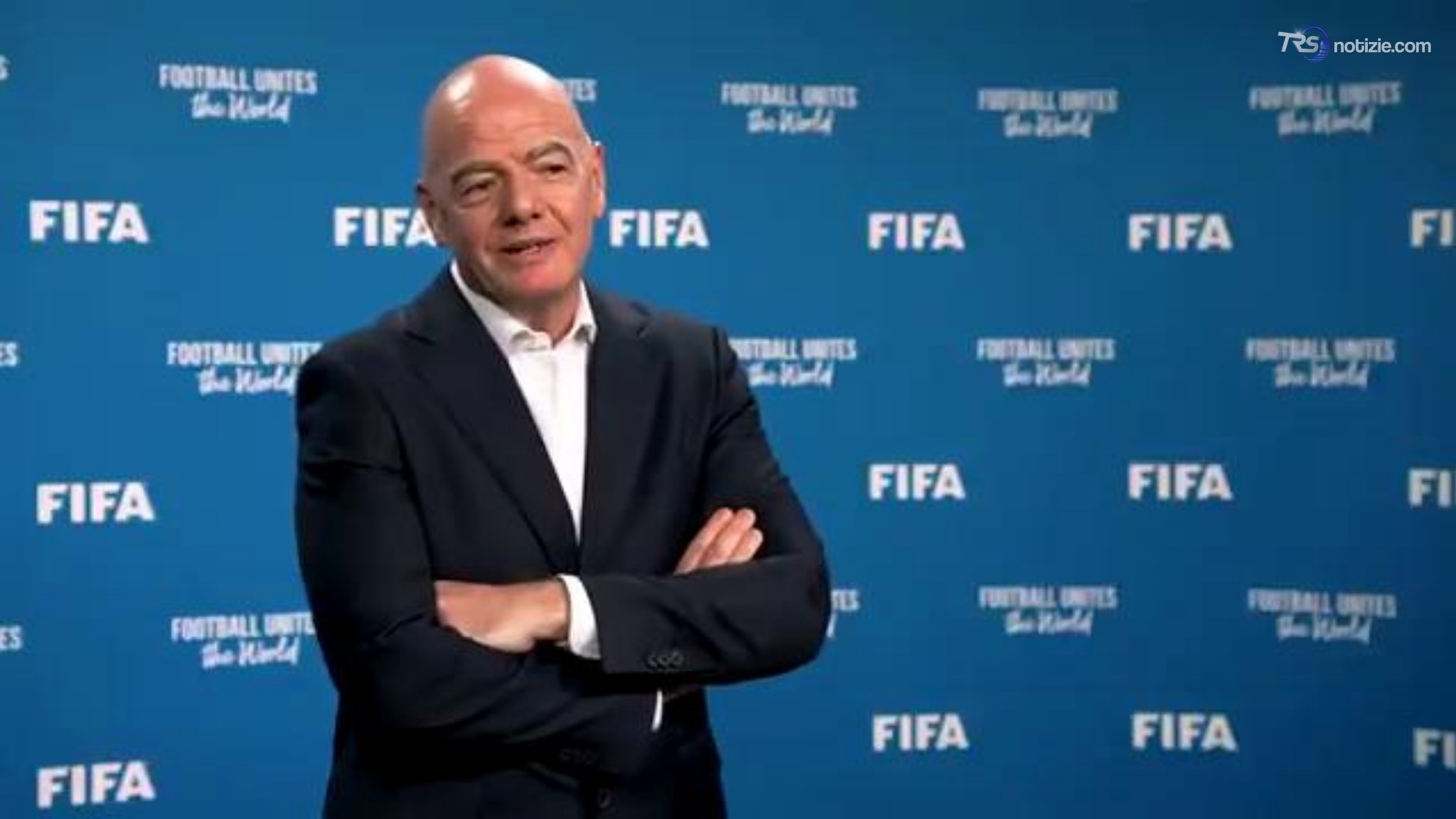 Fifa, media Gb accusano Infantino: "Fece pagare dall'Uefa la buonuscita all'amante". Lui nega