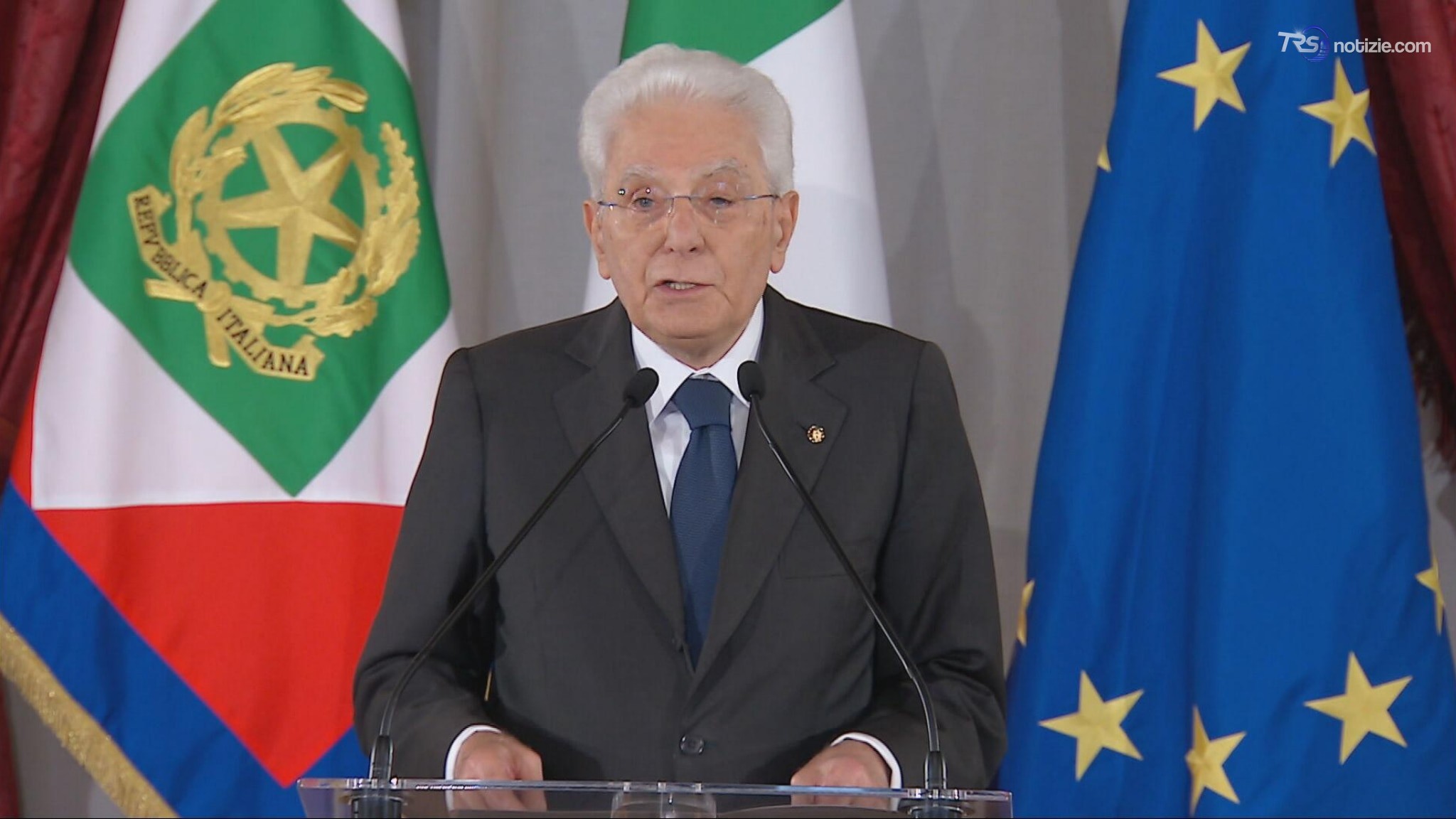 Mattarella: "Ombre guerre anche inedite"