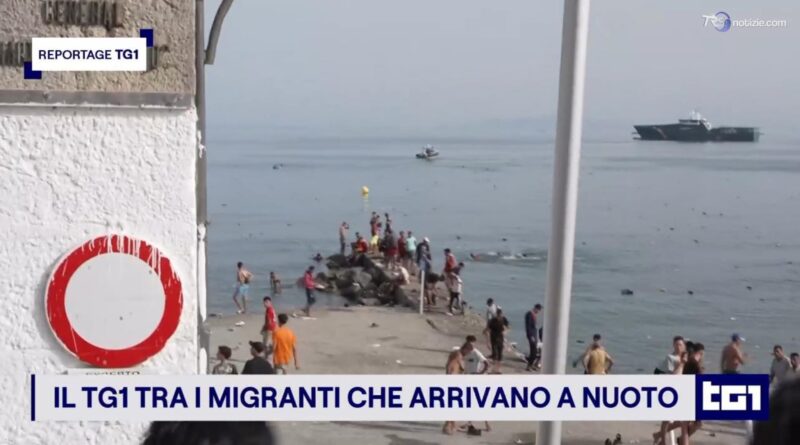 Ceuta, l'ondata e la risacca. I migranti tornano in Marocco