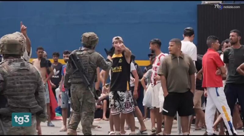 Il dramma dei migranti a Ceuta: tra i respingimenti dell'esercito e l'inganno dei social