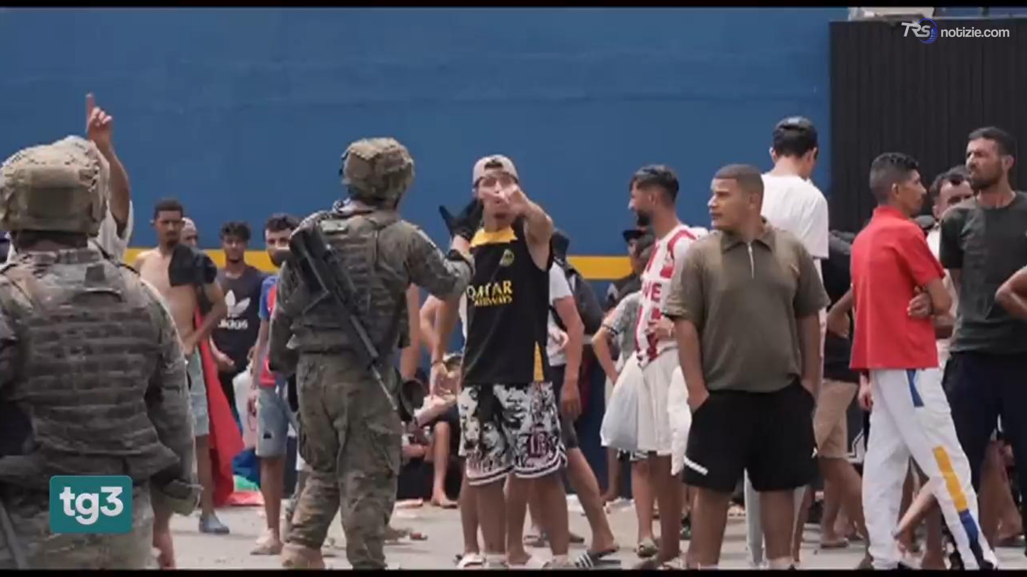 Il dramma dei migranti a Ceuta: tra i respingimenti dell'esercito e l'inganno dei social