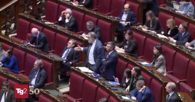 Scostamento di bilancio, opposizioni unite contro richiesta del Governo all'Ue per energia e difesa