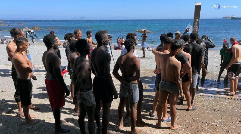 Ceuta, l'emergenza non è finita: sui social l'invito a raggiungere l'enclave il 15 agosto