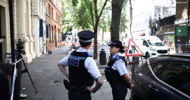 Attacco a Londra fatto a colpi di forbici, per polizia è raptus di follia: arrestata una donna