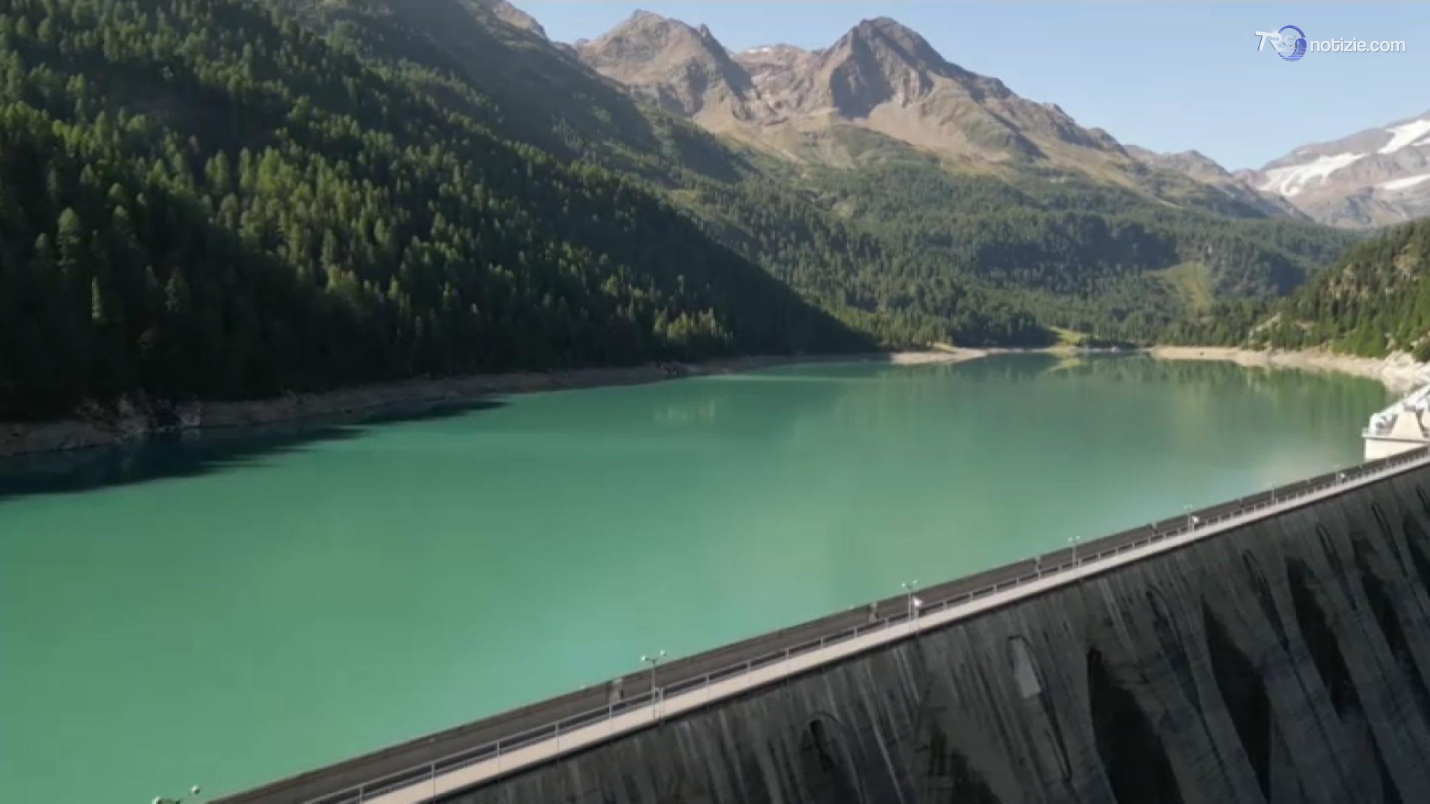 Nei laghi artificiali fino al 50% di acqua in meno rispetto alla scorsa estate a Gioveretto