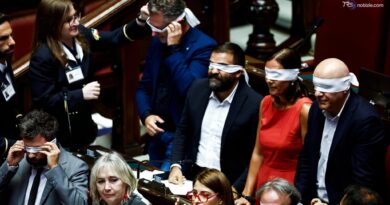 Camera nega a Procura chat di Delmastro