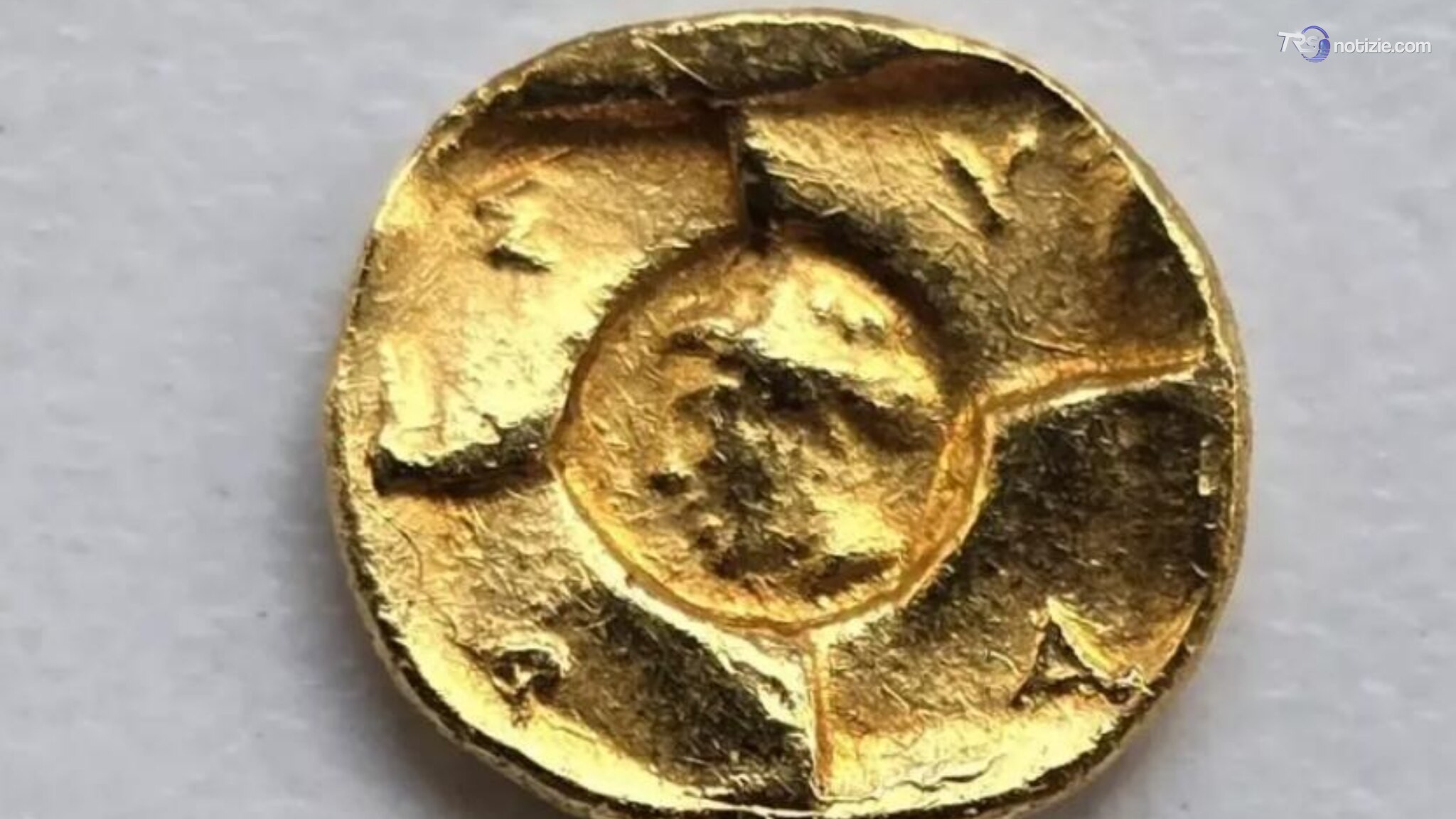 Una moneta d'oro sotto la duna di Maddalusa riscrive un capitolo di Akrágas