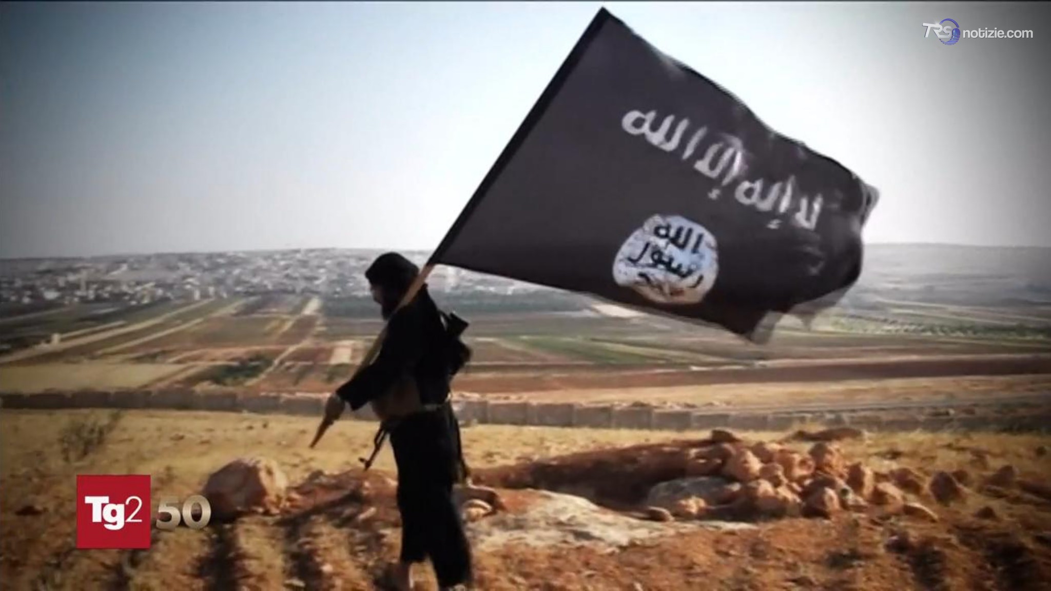 A 16 anni inneggiava alla Jihad e cercava istruzioni per costruire un ordigno: arrestato
