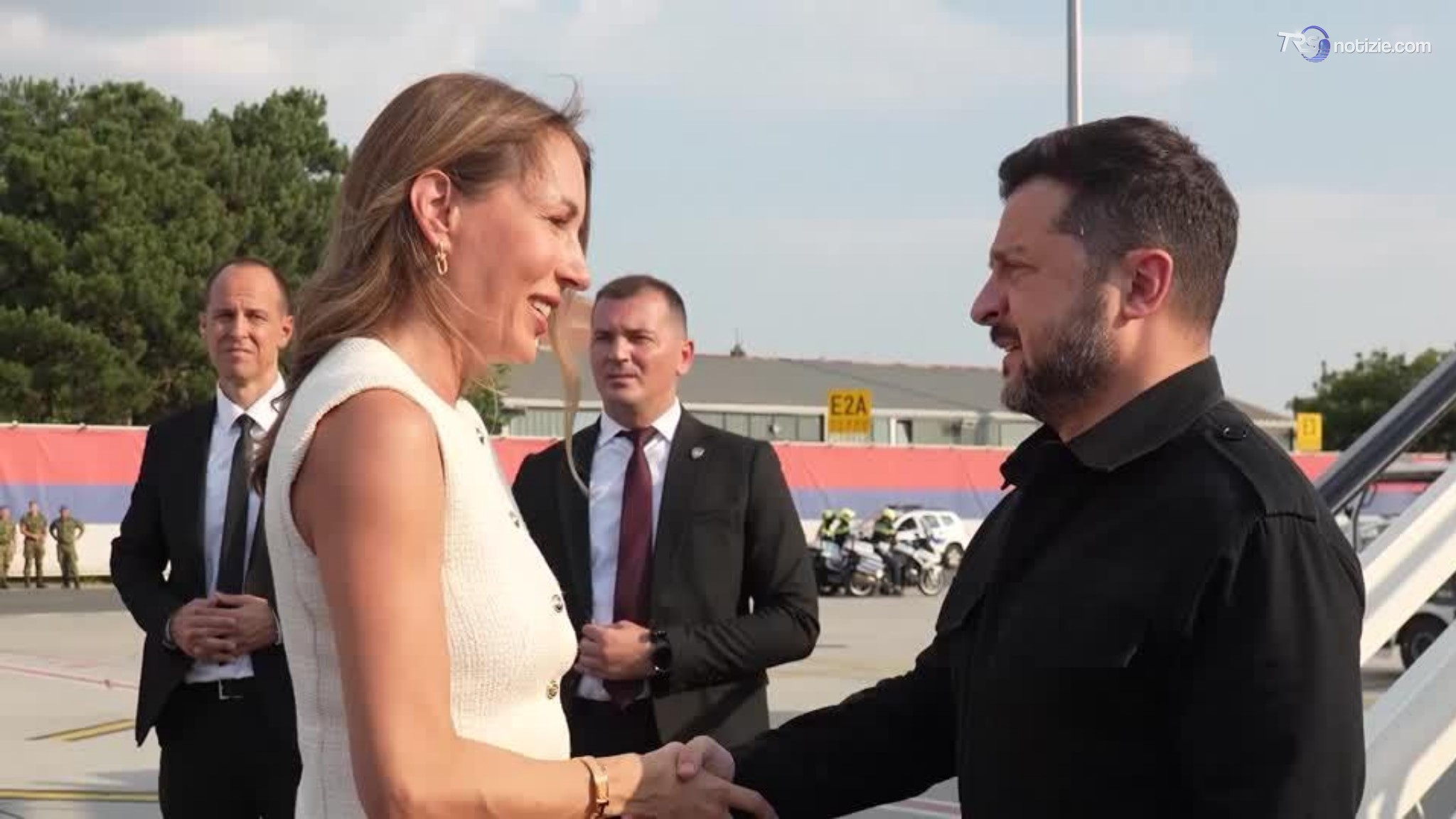 Il presidente ucraino Zelenskiy arriva in Serbia per la sua prima visita