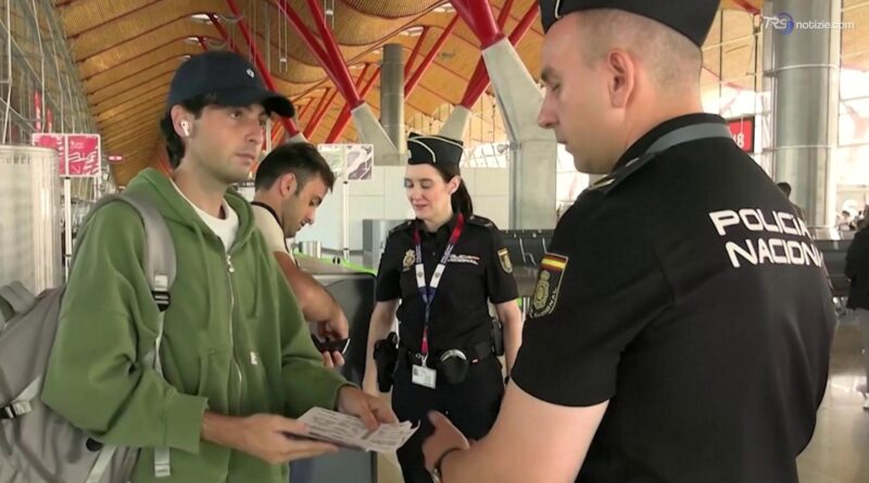 Controlli agli aeroporti spagnoli, i viaggiatori italiani: "Tutto liscio" - Video