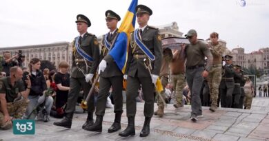 Kiev piange Oleksiy Yukov, il "collezionista di anime" che recuperava le vittime della guerra