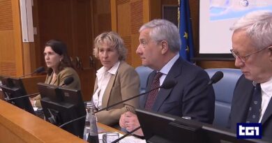 Politica divisa sullo scontro Roma-Madrid: polemiche per la sospensione Schengen