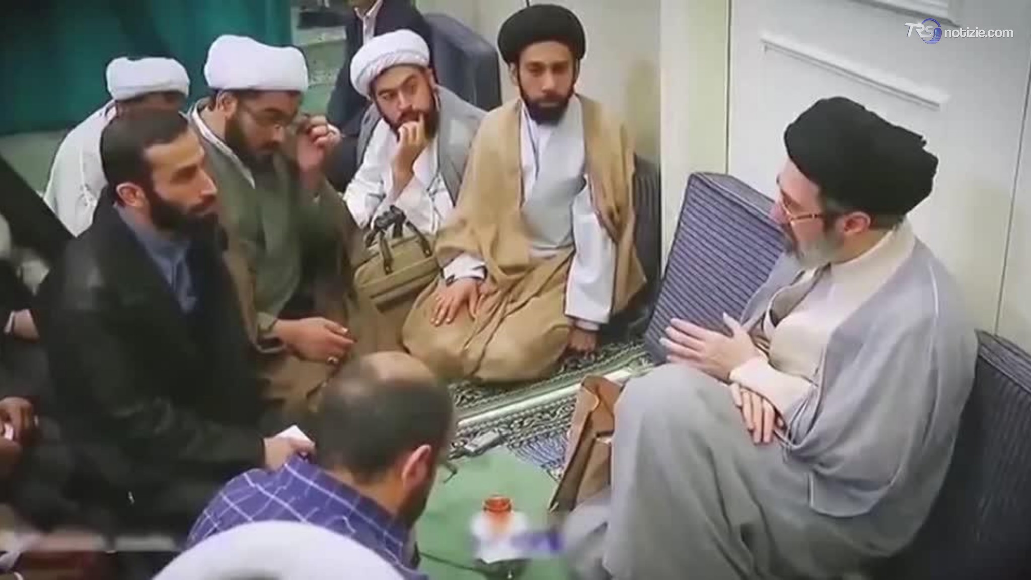 L’Iran diffonde video con Mojtaba Khamenei, ma senza specificarne la data