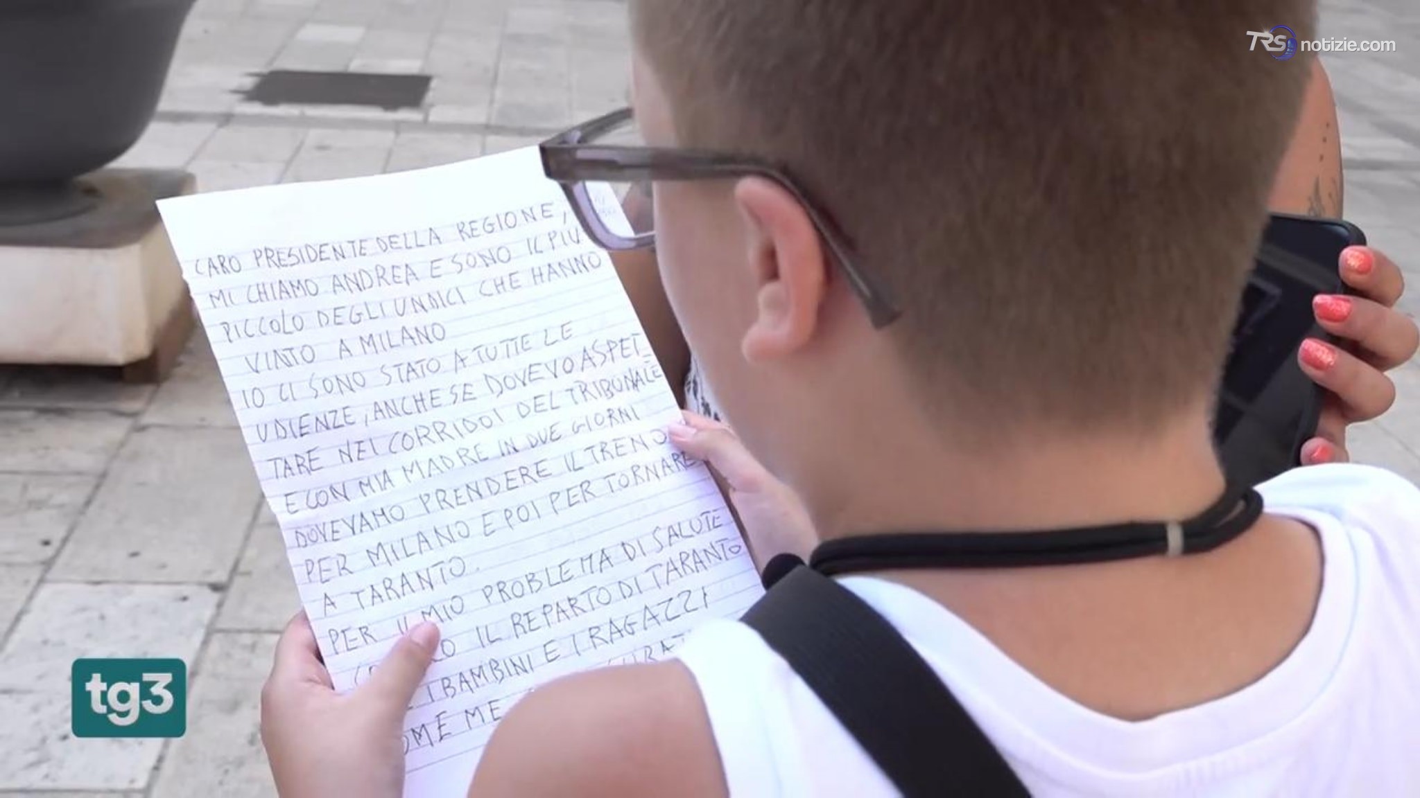 Andrea, malato a 13 anni: "L'ex Ilva è un mostro, chiudetelo"