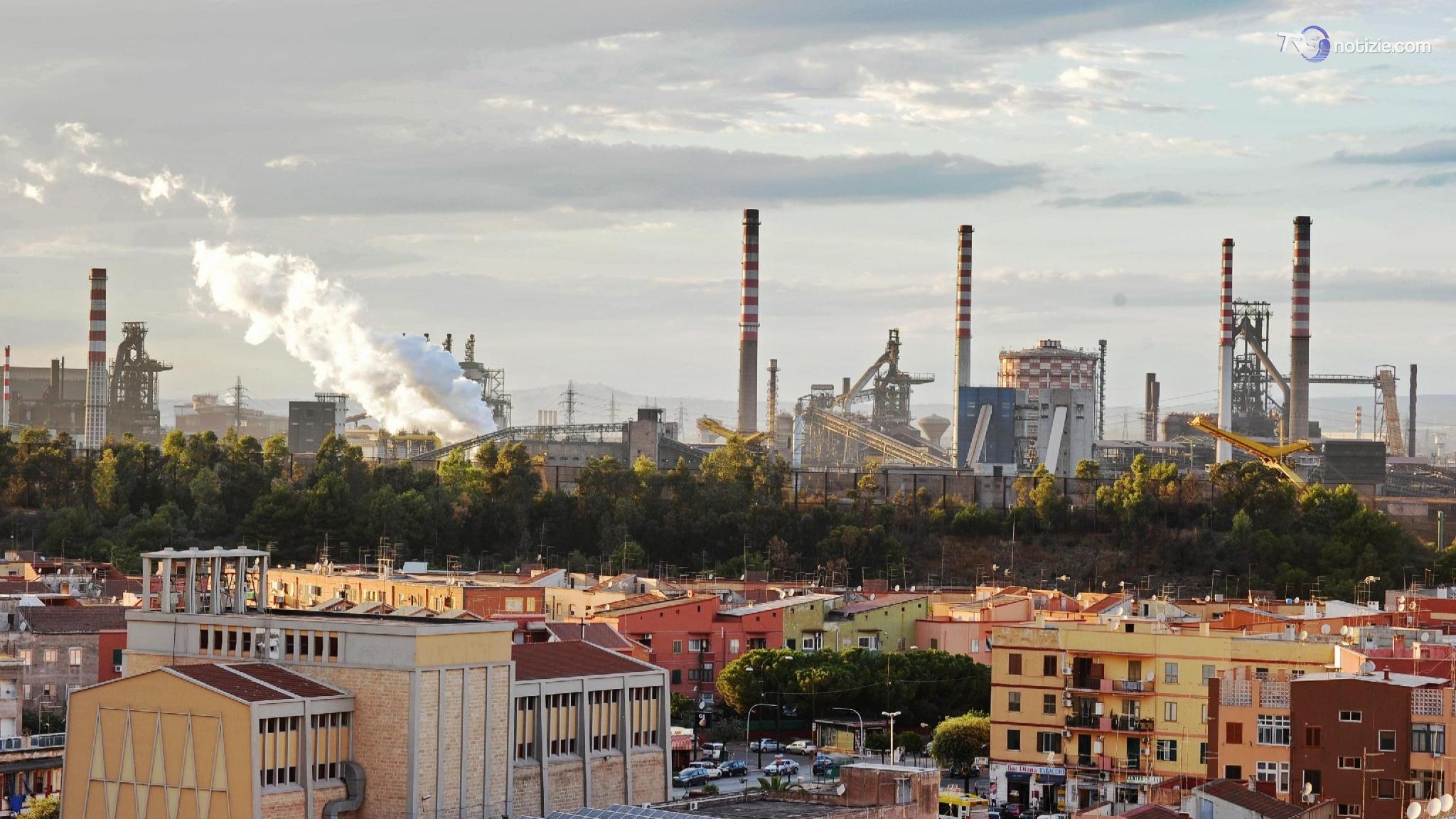 Il nodo dell'area a caldo e i vincoli ambientali, enigmi che frenano la vendita