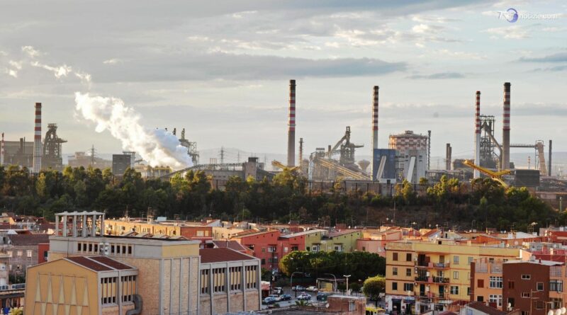 Ex Ilva, Mattarella: "Impegno nazionale per occupazione e salute a Taranto"