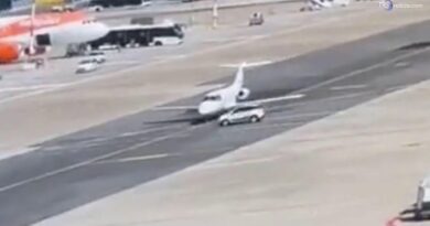 Linate, una Fiat Panda non frena e si scontra con un jet privato in pista. Cosa è successo?