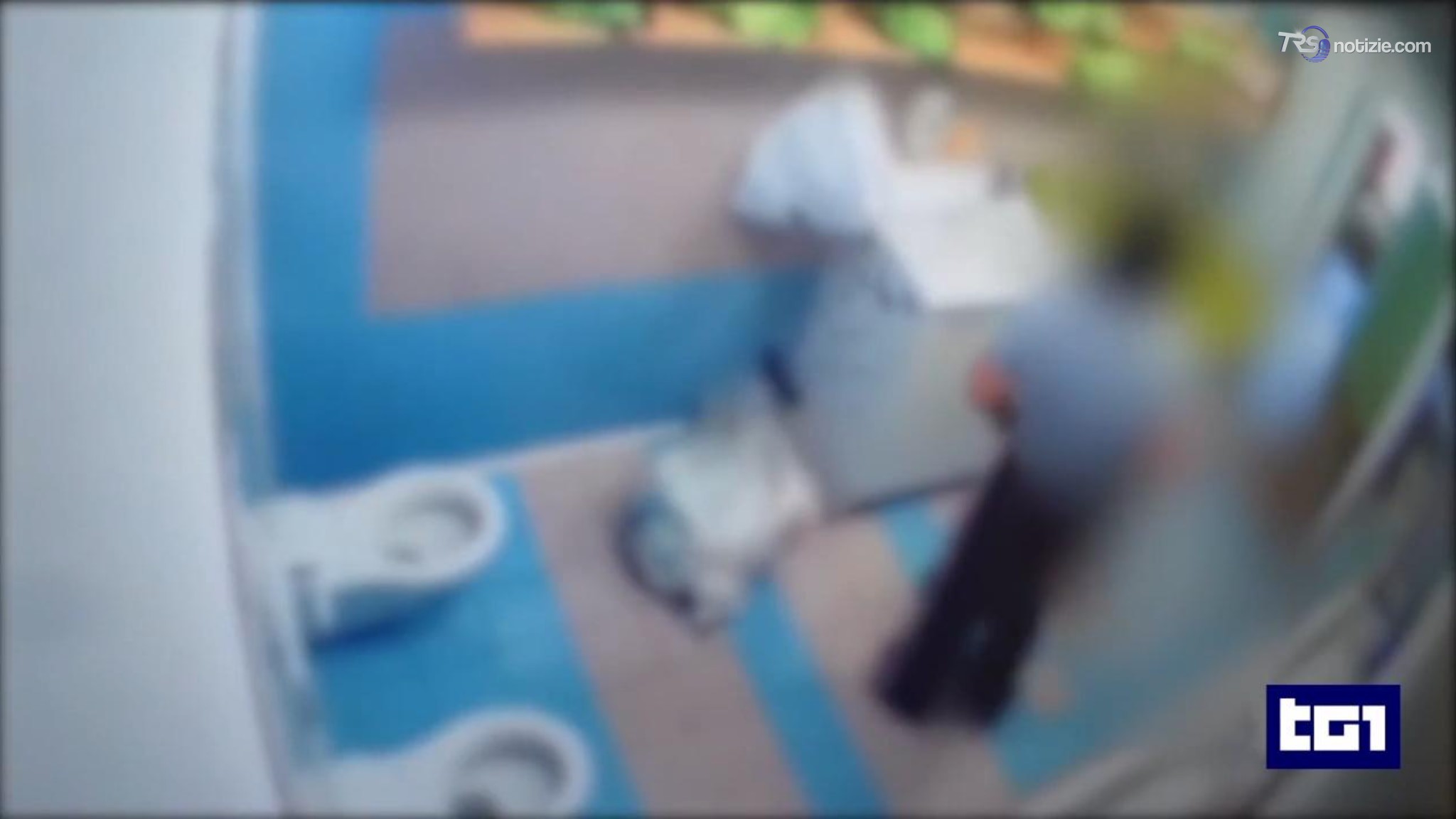 Bimbi maltrattati in un asilo di Monza, due mastre ai domiciliari e altre due indagate