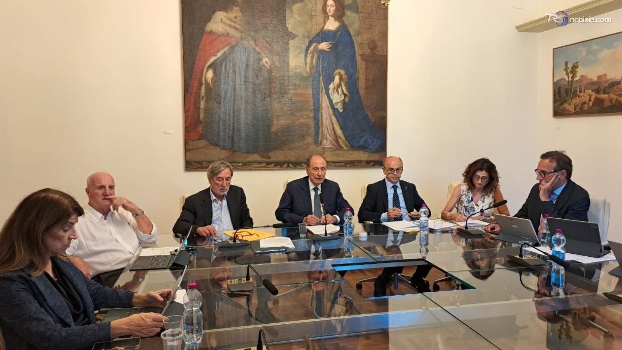 Incendi, dichiarato lo stato di crisi ed emergenza regionale