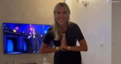 Noemi Bocchi a "Ballando con le stelle". L'ironia di Totti: “Lascia perdere…”