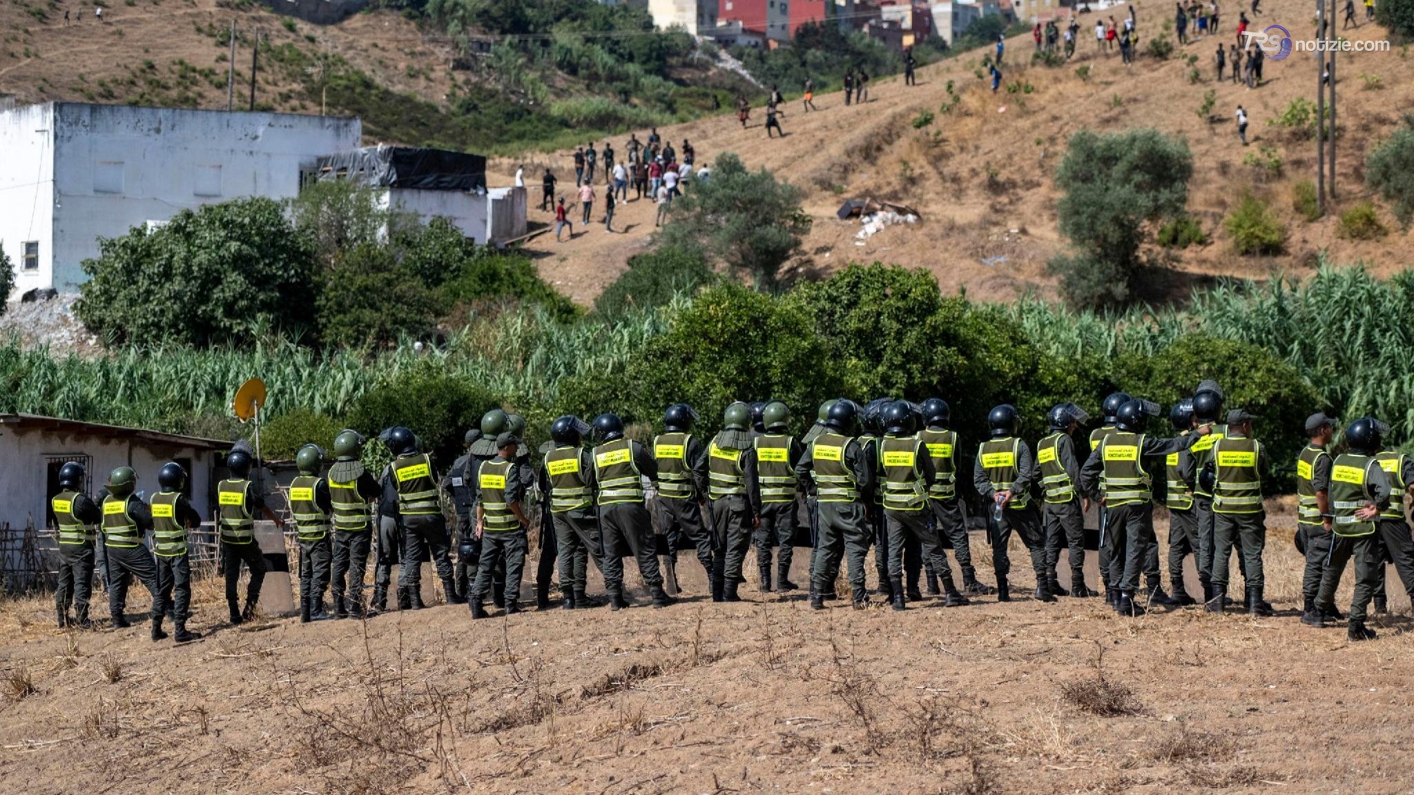 Ceuta, Marocco blocca 150 migranti