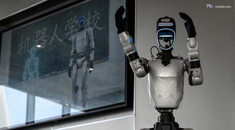 Robot umanoidi cinesi sbarcano in borsa, debutto record da 1 miliardo per Unitree